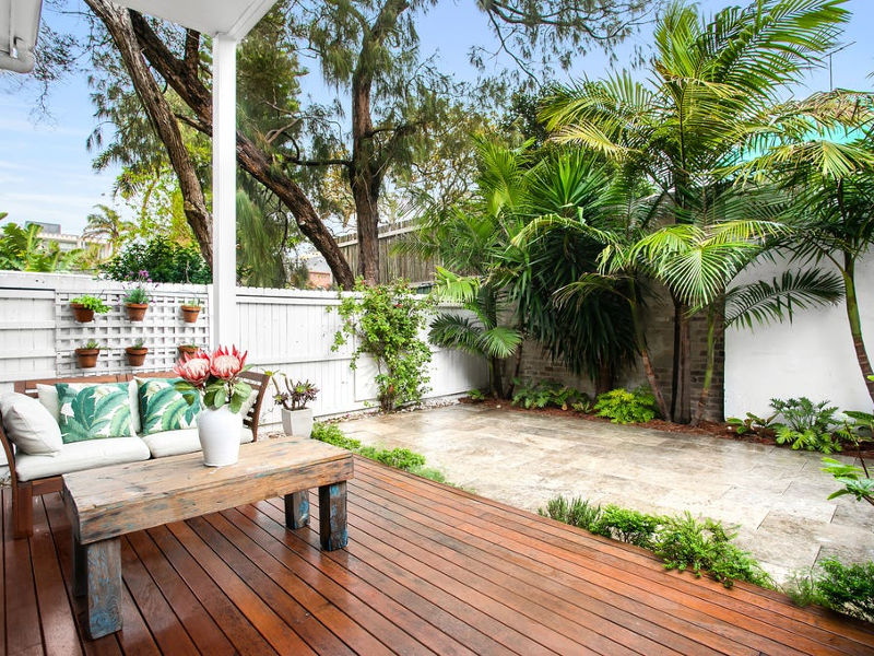 Home Buyer in Curlewis St, Bondi Beach, Sydney - Backyard