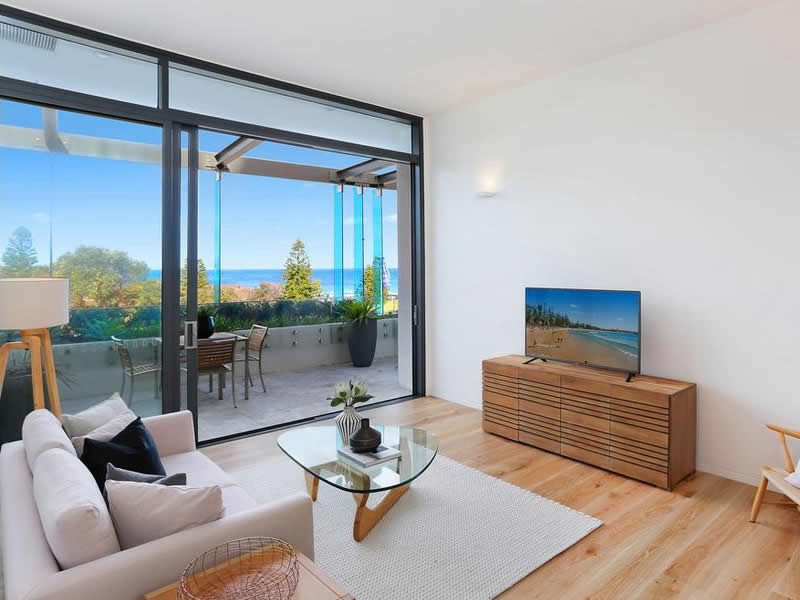 Home Buyer in Bondi Beach, Sydney - Living Room