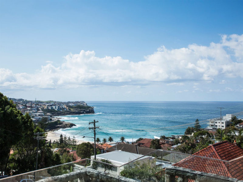 Home Buyer in Bronte Beach, Sydney - Outside View