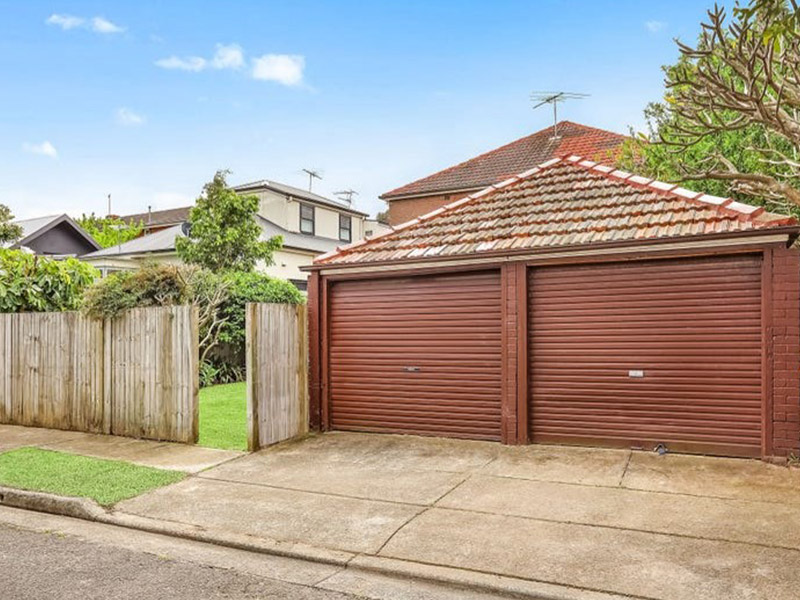 Buyers Agent Purchase in Bronte, Sydney - Garage