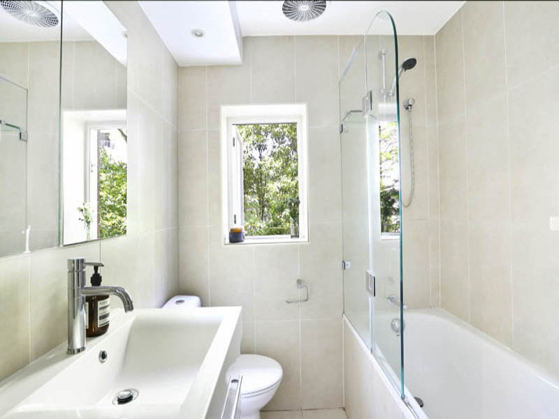 Home Buyer in Elizabeth Bay, Sydney - Bathroom