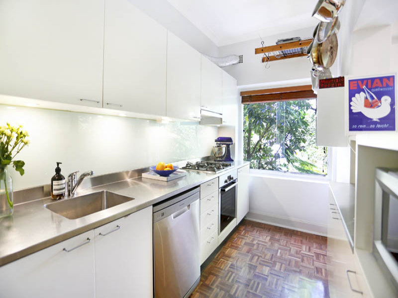 Home Buyer in Elizabeth Bay, Sydney - Kitchen