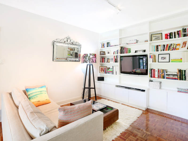 Home Buyer in Elizabeth Bay, Sydney - Living Room