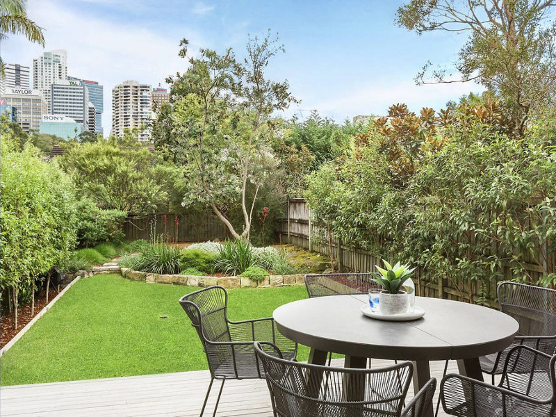 Home Buyer in Neutral Bay, Sydney - Garden