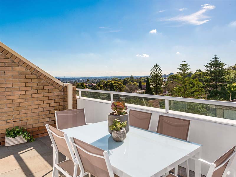 Home Buyer in North, Sydney - Terrace