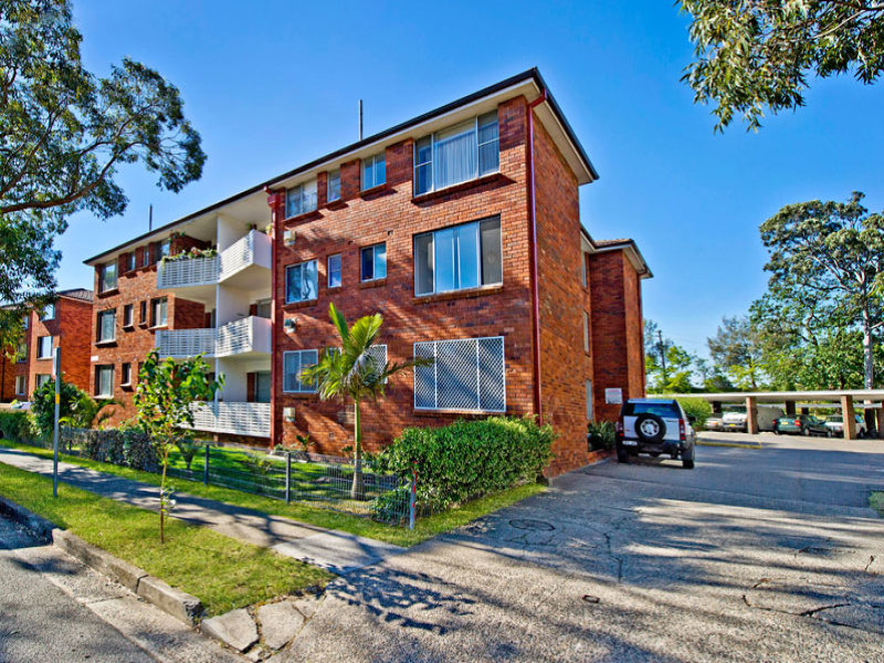 Home Buyer in Evans Ave, Eastlakes, Sydney - Australia
