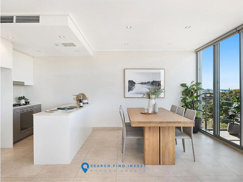Home Buyer in Tempe, Sydney - Dining Room