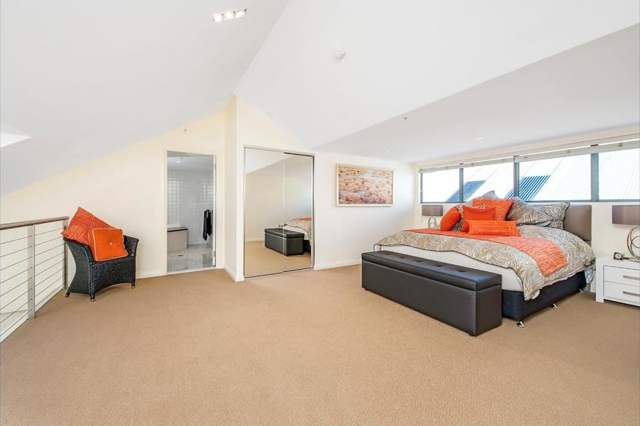 Home Buyer in Woolloomooloo, Sydney - Bedroom
