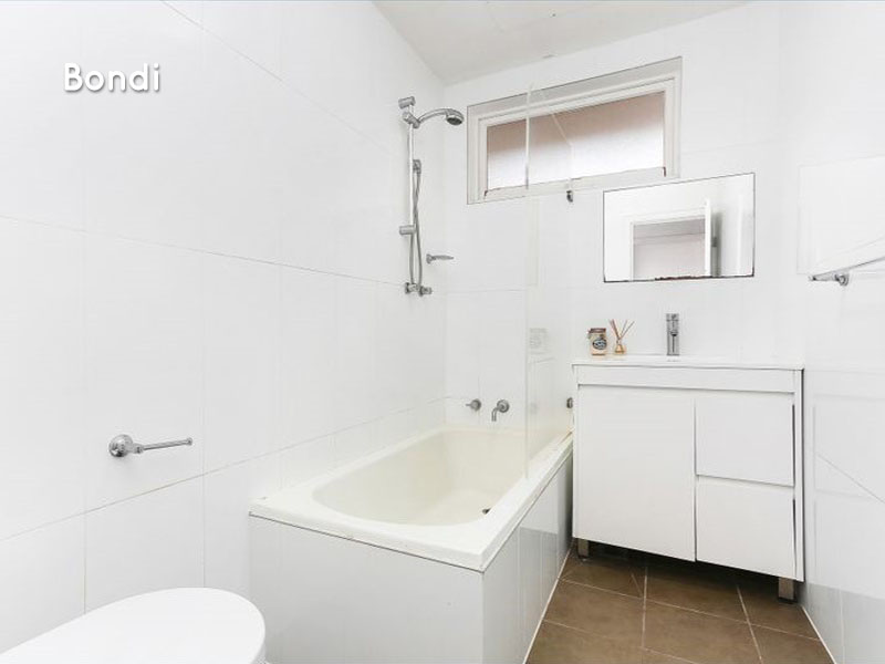 Home Buyer in Bondi, Sydney - Bathroom