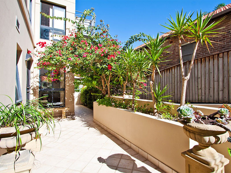 Warehouse Apartment in Eastern Suburbs, Sydney - Courtyard