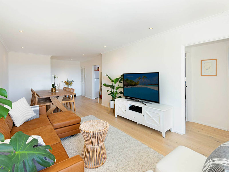 Home Buyer in Bondi Beach, Sydney - Living Room