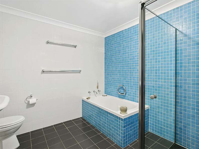 Home Buyer in Coogee Beach, Sydney - Bathroom