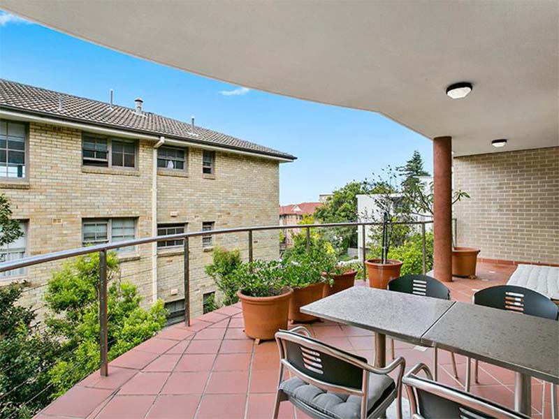 Home Buyer in Coogee Beach, Sydney - Main