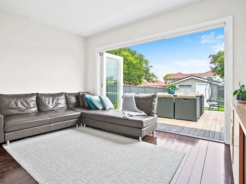 Buyers Agent - Eastern Suburbs Semi Property Purchase - Living Room