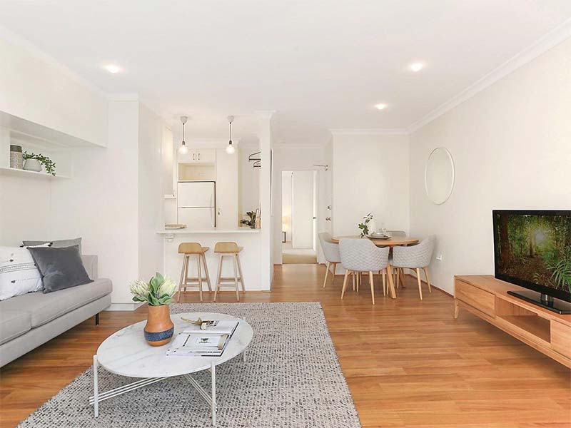 Home Buyer in Coogee Beach, Sydney - Living Room