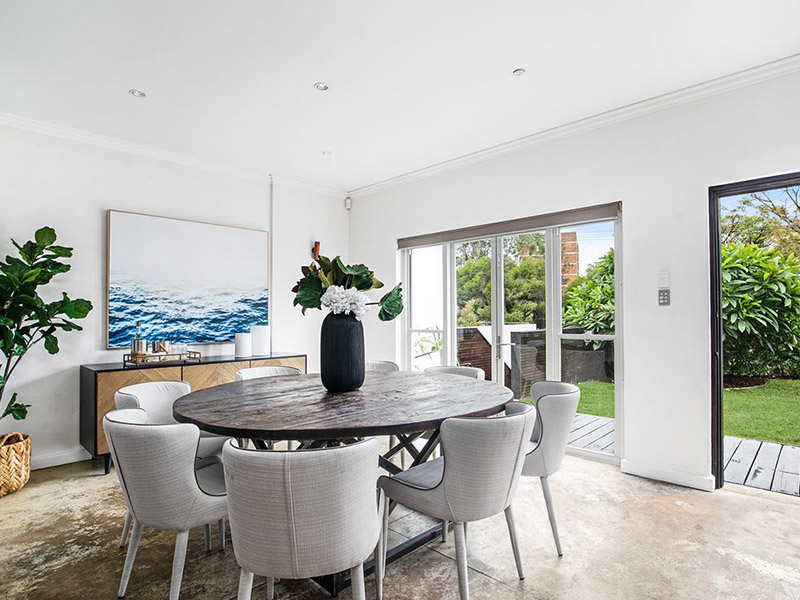 Home Buyer in Bronte Beach, Sydney - Receiving Area