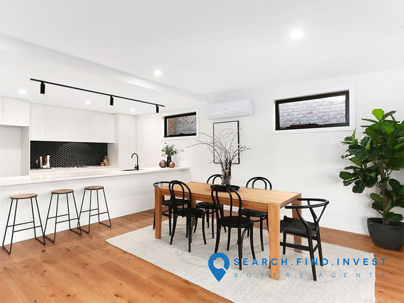 Home Buyer in Harry St, Eastlakes, Sydney - Dining