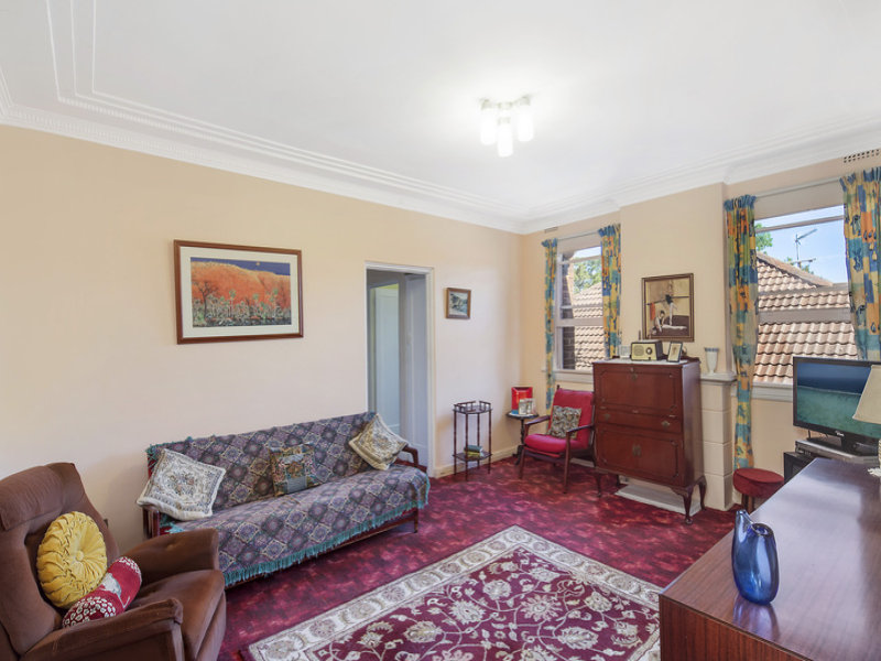 Home Buyer in Rose Bay, Sydney - Living Room