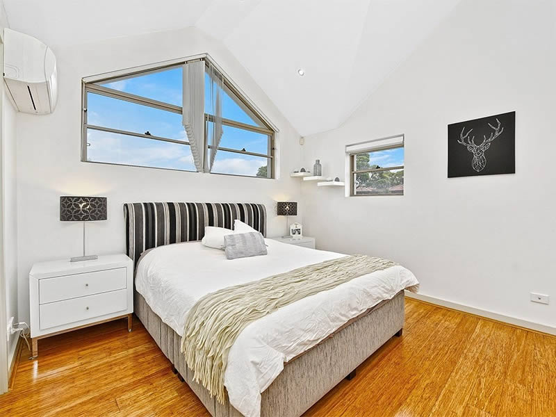 Home Buyer in Kingsford, Sydney - Bedroom